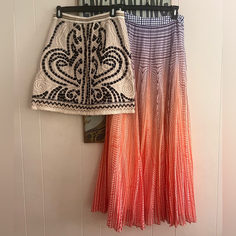 ❤️TWO ANTHROPOLOGIE SKIRT BUNDLE, SIZE 4❤️